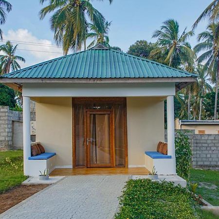 Mafia Neptune Villa Lodge Utende Exterior photo